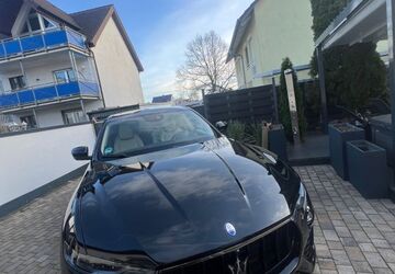 Maserati Levante 75.000 km 48.500 &euro; Mühlheim am Main 63165