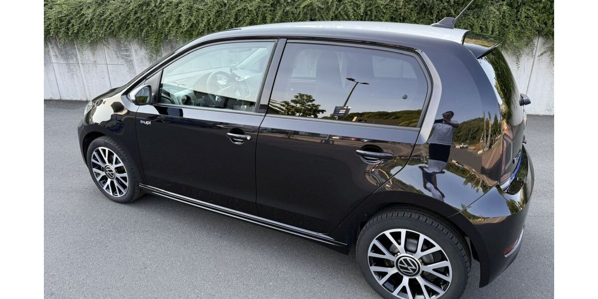 VW e-up! 36.262 km 13.700 &euro; Frankfurt 60389