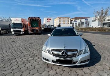 Mercedes-Benz E 200 360.000 km 3.333 &euro; Offenbach am Main 63073