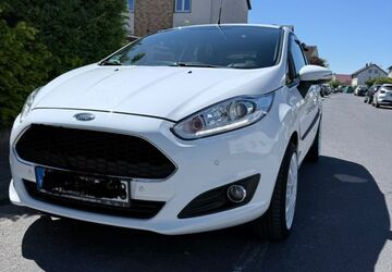 Ford Fiesta 97.700 km 5.600 &euro; Maintal 63477