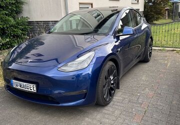 Tesla Model Y 39.900 km 40.600 &euro; Oberursel 61440