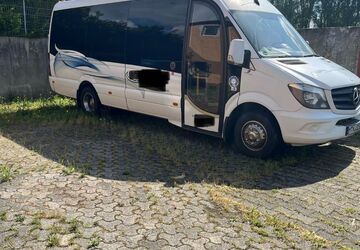 Mercedes-Benz Sprinter 211.000 km 25.000 &euro; Hattersheim Eddersheim 65795