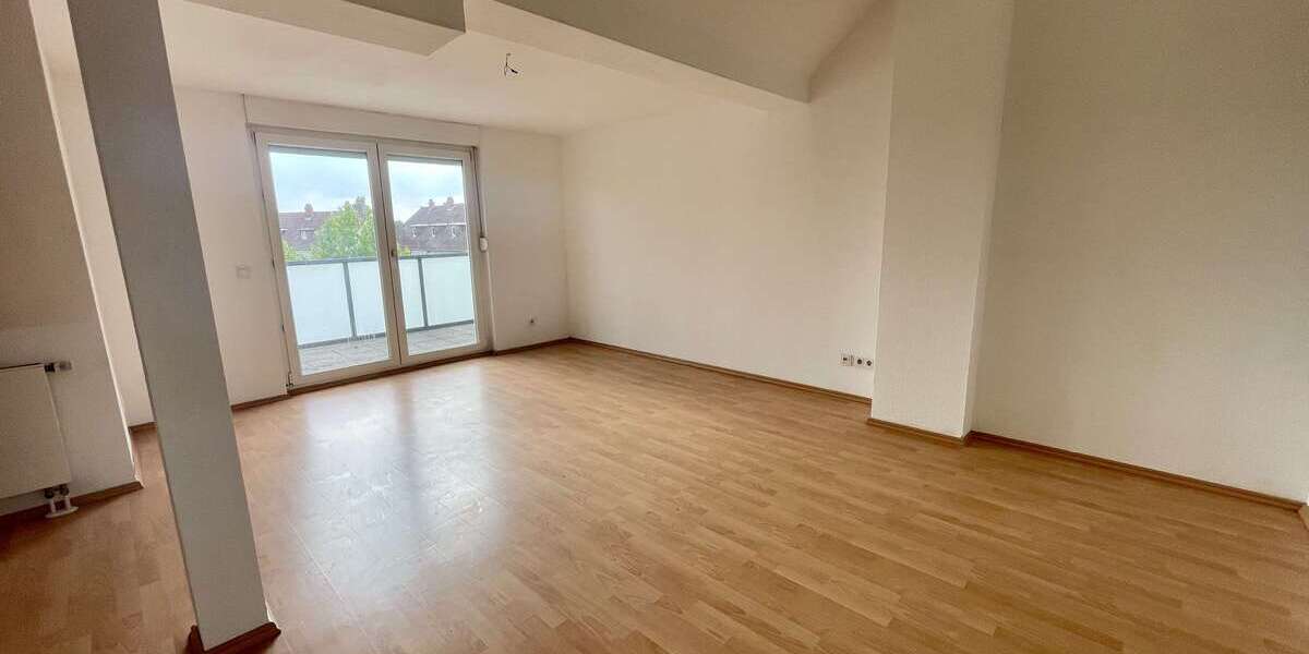 Etagenwohnung Rüsselsheim - 4 Zimmer, 103 m&sup2;, 1.125&euro; | Angebot:27151316