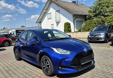 Toyota Yaris Hybrid Team D, Navi,Kamera, SmartDevice, Kli 73.500 km 16.890 &euro; Rodgau 63110