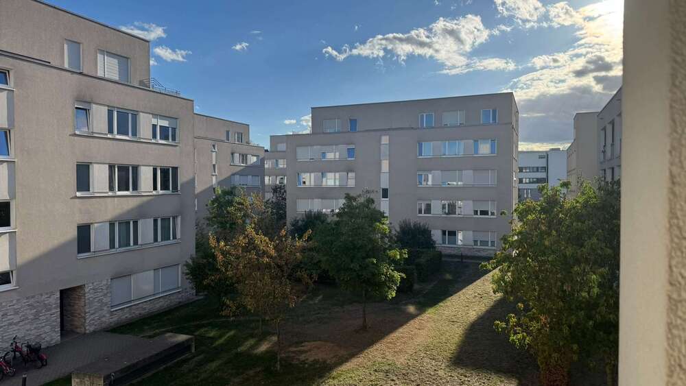 Etagenwohnung Frankfurt am Main - 2 Zimmer, 62 m&sup2;, 975&euro; | Angebot:27371071