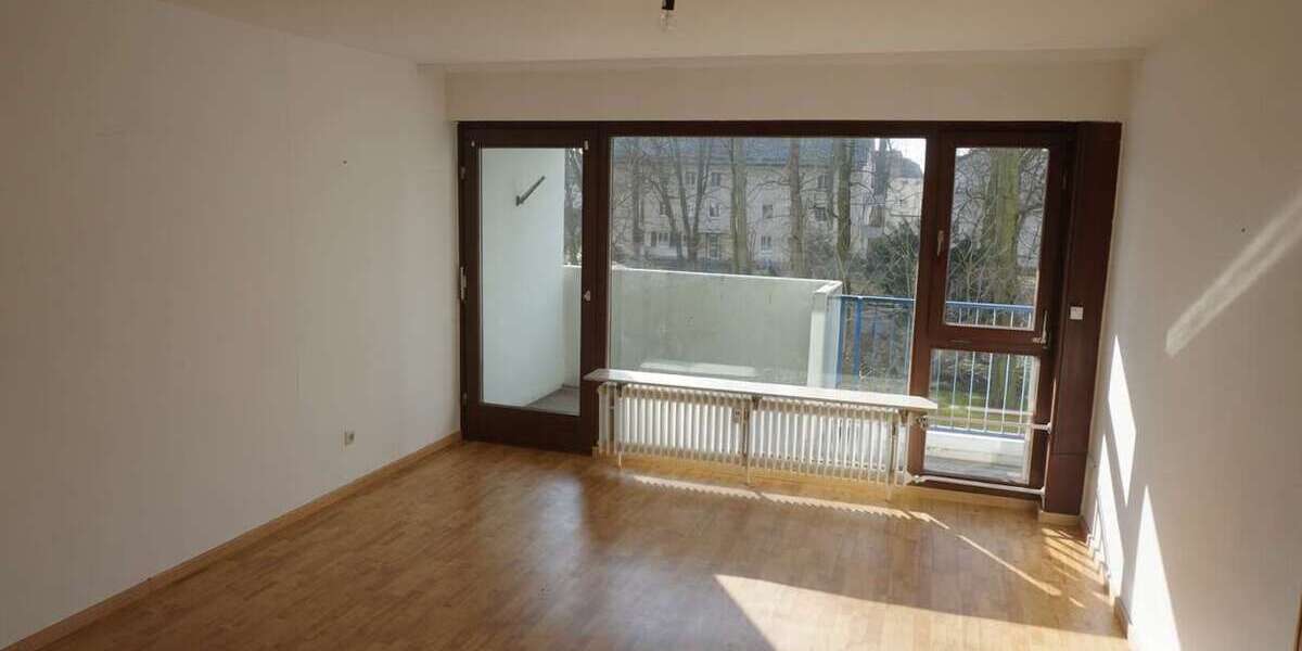 Etagenwohnung Frankfurt Eschersheim - 2 Zimmer, 73 m&sup2;, 950&euro; | Angebot:27145176