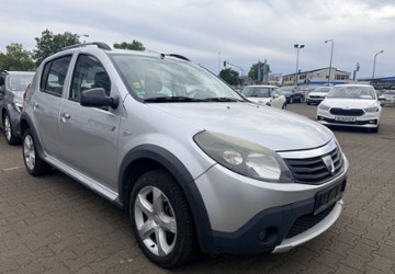 Dacia Sandero 122.100 km 3.290 &euro; Frankfurt 60386