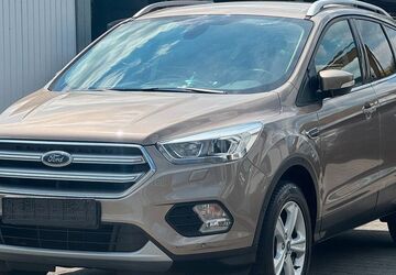 Ford Kuga 67.500 km 9.900 &euro; Offenbach am Main 63075