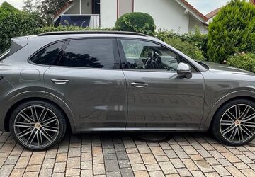 Porsche Cayenne 83.000 km 61.500 &euro; Bad Vilbel 61118