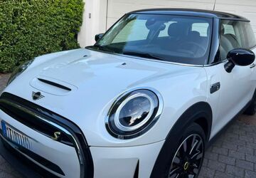 Mini Cooper SE 17.200 km 20.200 &euro; Schwalbach 65824